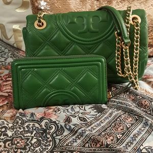 Sale! Tory Burch Set 💚